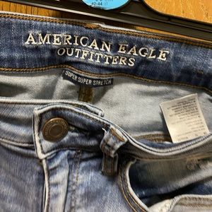 American eagle ankle ripped jeans size 8